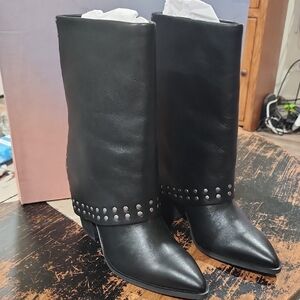 Lisa Vicky Mighty-V Black Polished Calf Leather Booties, Size 7 New In Box